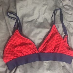 🚗 Aerie Bralette